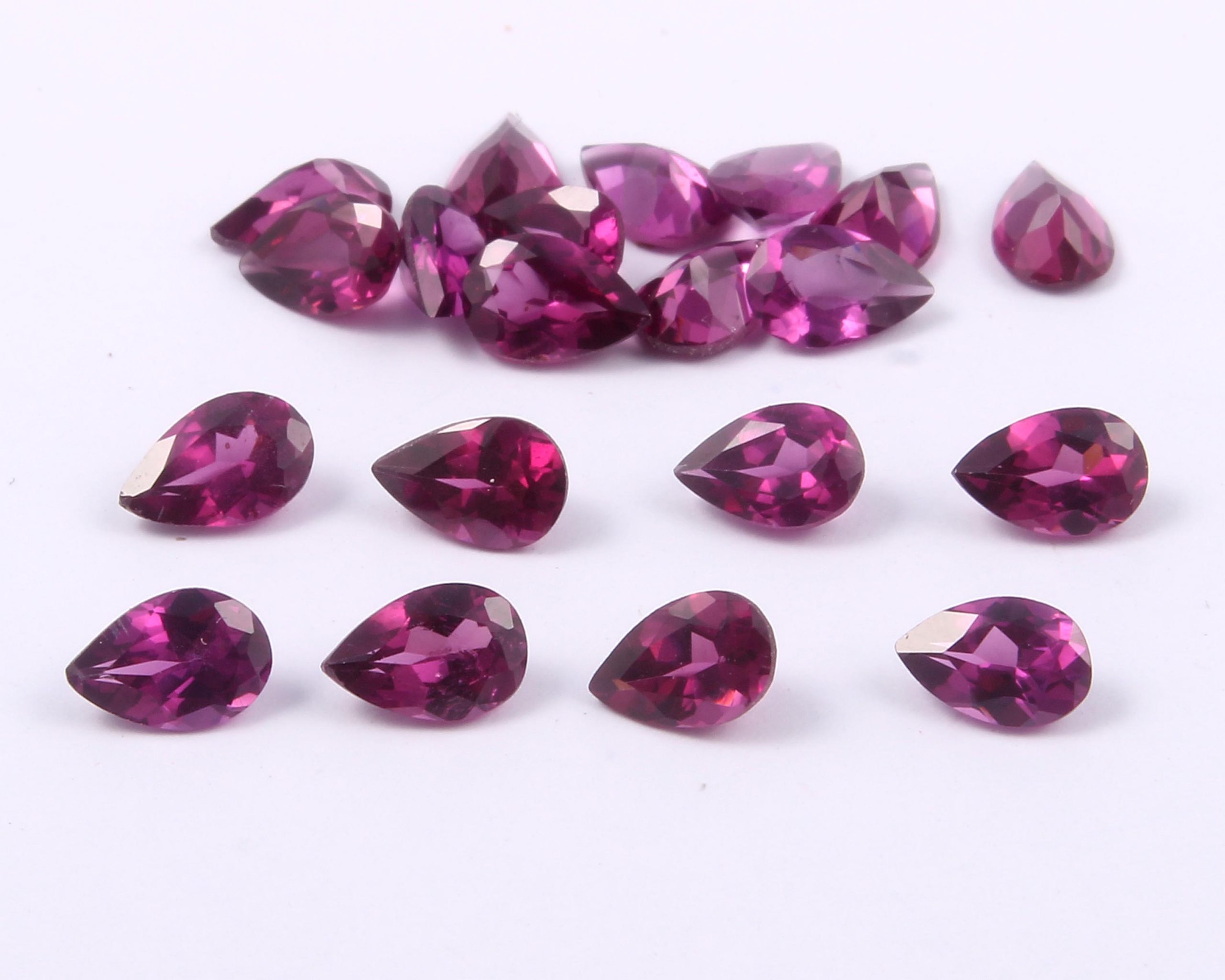 Камень родолит фото Sale rhodolite garnet for sale in stock