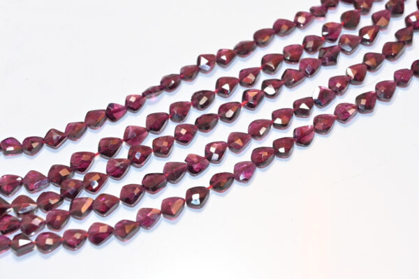 Garnet Fancy Shape Beads 5.5x7 MM, Garnet Faceted Beads, Garnet Gemstone Stat Drilled Beads, Garnet Loose Shape Beads 13"