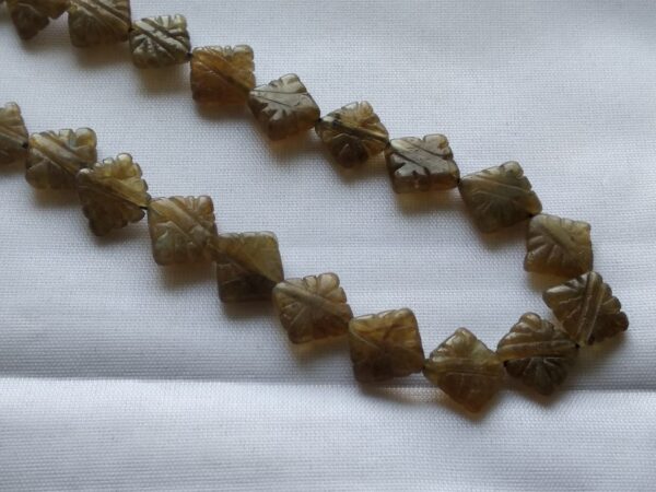 Labradorite Kite Shape Beads 10x12-10x14 MM, Labradorite Carving Beads, labradorite Gemstone Loose Beads, Labradorite Handmade Beads 13" - Image 2