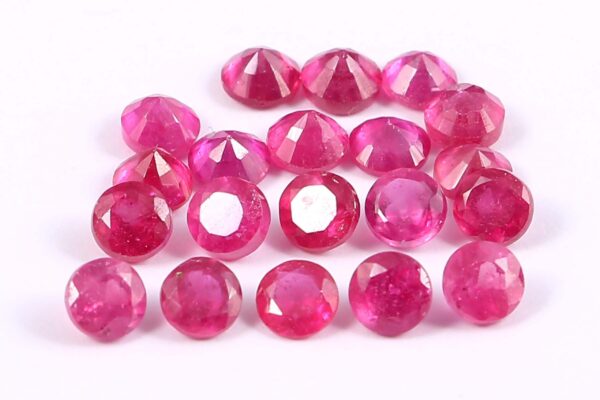 4 MM Round Facet Ruby Loose Calibrated Gemstone Cut_Ruby Round Cut_Precious Gemstone Cut (pack of 20 piece)