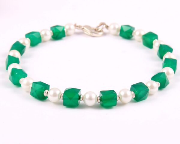 Green Onyx Cube Shape Beads Bracelet 6 MM, Onyx With Taiwan Pearls Beaded Bracelet, Gemstone Jewelry With 925 Silver Lobster Claw 7.5"