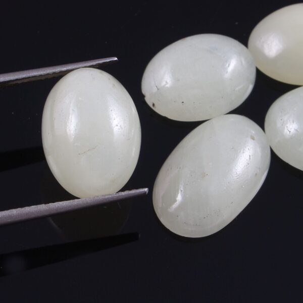 9x13 MM Oval Shape Natural White Sapphire Cabochon, White Sapphire Cabochons, AAA Grade White Sapphire Shape Gemstone Cabochons 1 Piece - Image 2