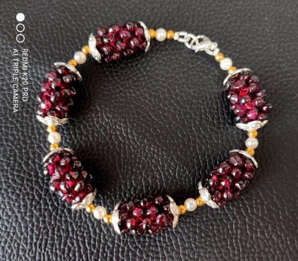 Garnet Pulp Bracelet, Garnet Beads Bracelet, Garnet Shape Beads, Garnet beaded Pulps, Garnet Pulp Vintage Style Bracelet 7.5"