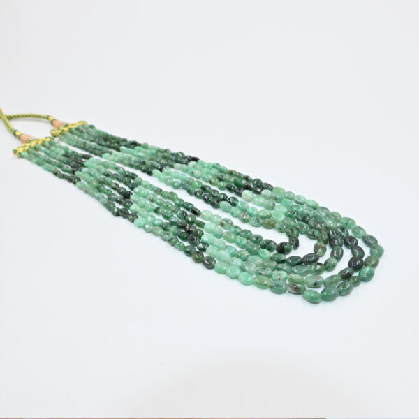 Elegant Emerald Oval Shape Beaded Necklace (4x5–5x6mm) with adjustable 18–21” length. A timeless green gemstone piece for stylish everyday wear.