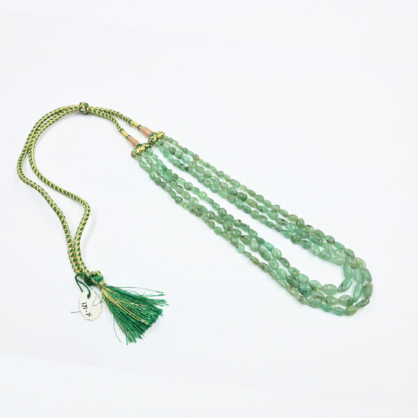 Handcrafted Emerald Necklace – Madiya Beads in Tumble Shape