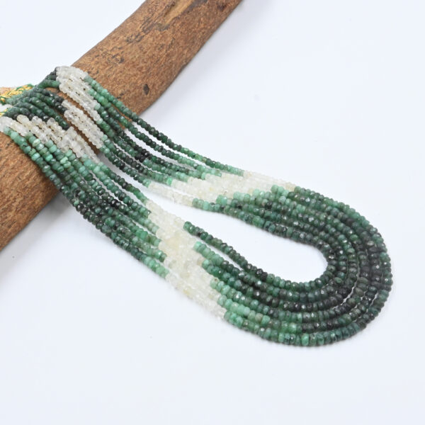 Adjustable Emerald Bead Necklace – Elegant 6-Layer Green Gemstone