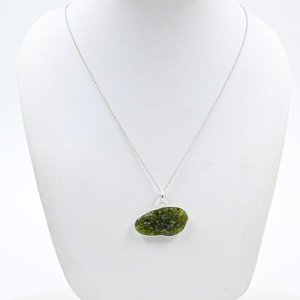 Raw bezel-free Moldavite gemstone bead