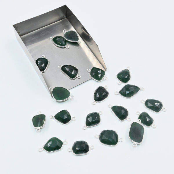 10 Pc Faceted Green Aventurine Connectors